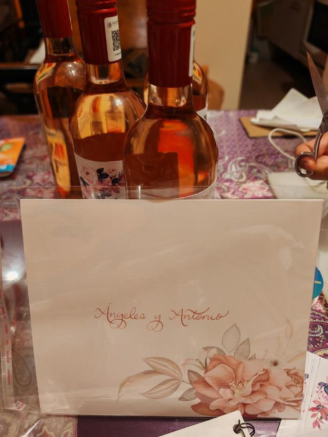 Amelia Paper Design - 1