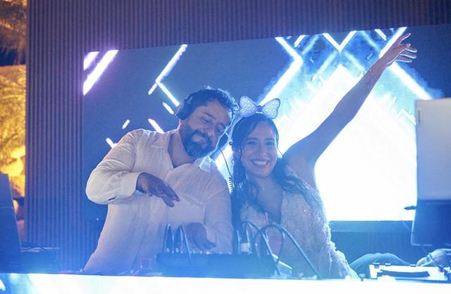 Glow DJ - 1