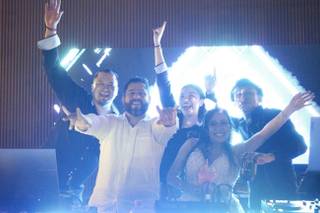 Glow DJ - 7
