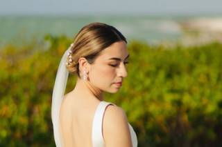 Aline Alonso Make Up & Hair Studio - 5