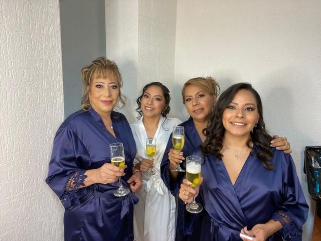 Annie  Carrera Make up Artist - 2