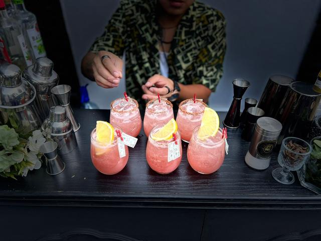 The Cocktails Bar - 1