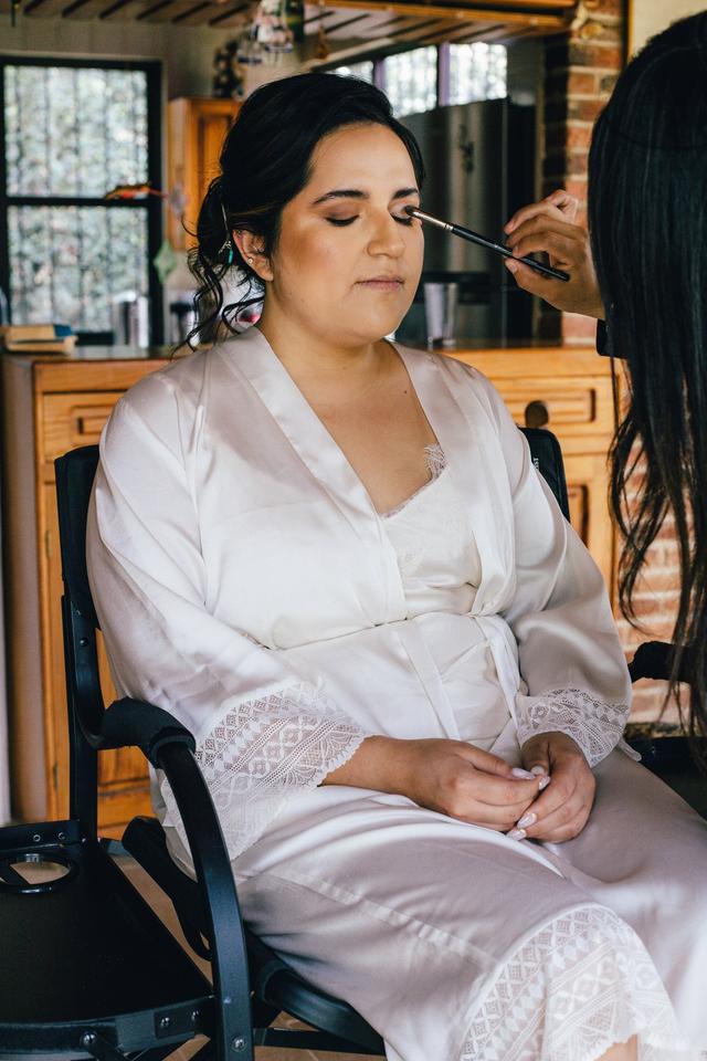 Marian Angeles Makeup Artist - 1