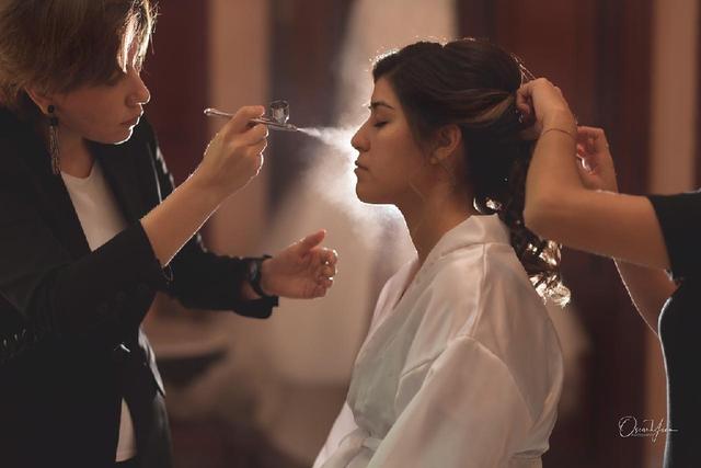 Aline Alonso Make Up & Hair Studio - 4