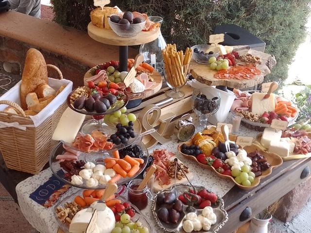 Kesissimo Mesa de Quesos - 1