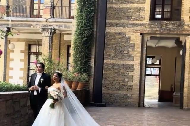 Dol Weddings - Planners & Flowers 5