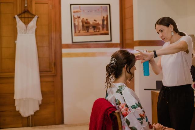 Aline Alonso Make Up & Hair Studio - 3