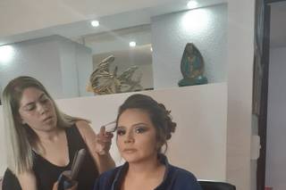 Izcalli Makeup Room - 12