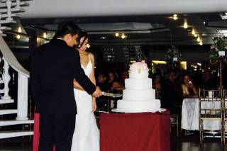 Fondant Cake House - 6