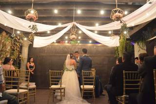 Anthony's Boutique Floral - 8