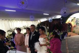 La Fete Parfaite - 9