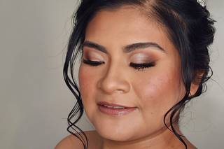 Nayeli Muñoz - Agencia de maquillaje - 12