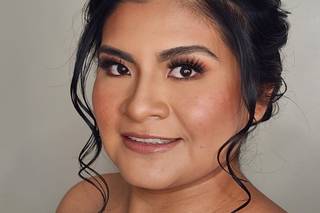 Nayeli Muñoz - Agencia de maquillaje - 13