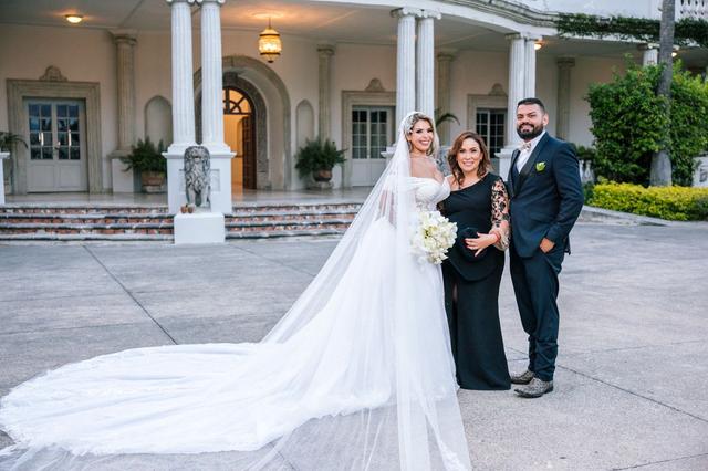 Alicia Zambrano Wedding Planner - 1