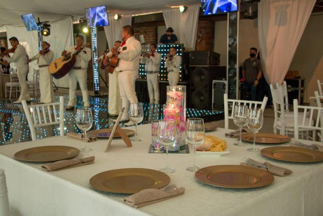 Mariachi Plata Real - 4