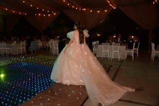 Sara Jimfer Event Planner - 11