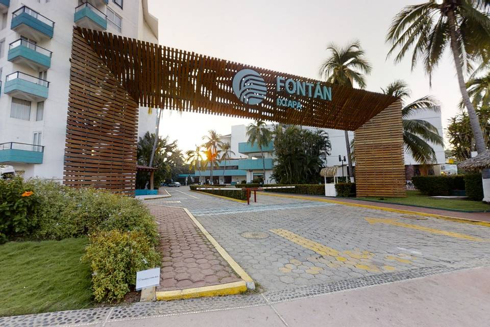 Hotel Fontán Ixtapa Beach And Resort 3d tour