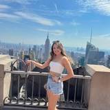 Abril