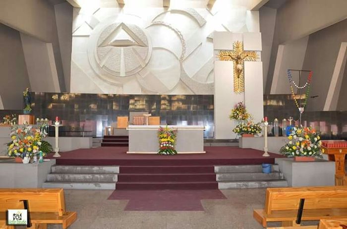 Habemus misa!!! ⛪🌹 - 3