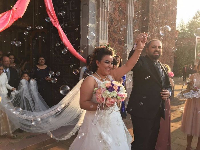 Arroz, Petalos, Confeti, Burbujas o Campanas? 19