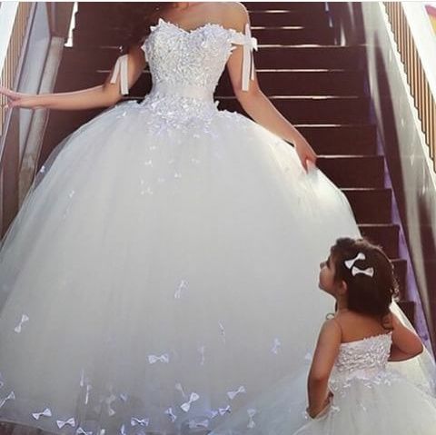Vestidos y más vestidos - 19
