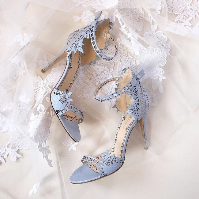 Baby blue en el calzado de la novia 💙 - 6