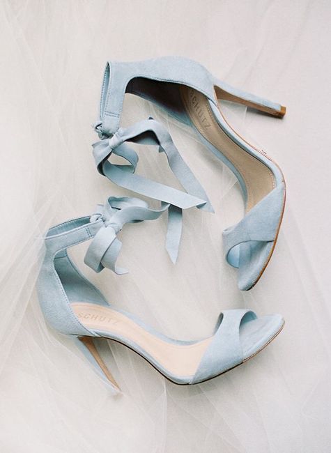 Baby blue en el calzado de la novia 💙 - 8