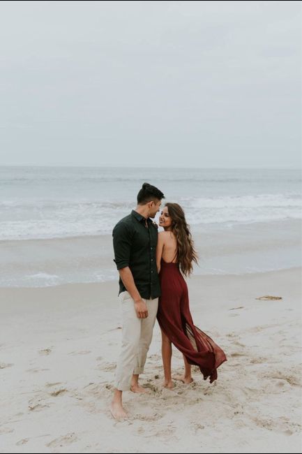 Ideas de outfit para sesión casual en playa. - 26