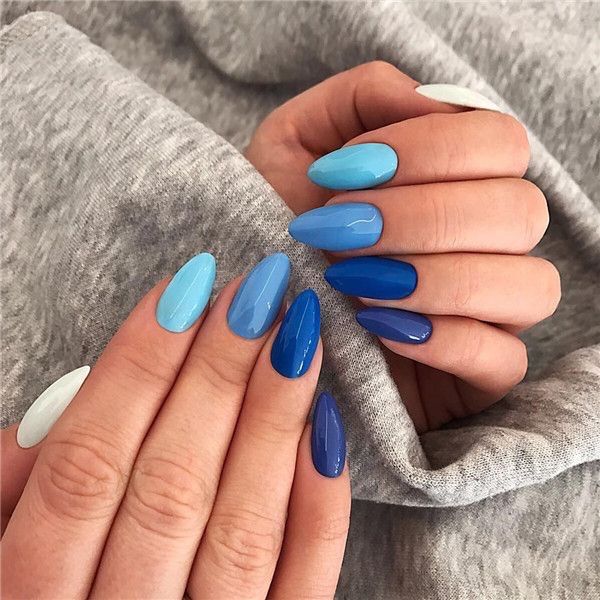 Manicura en tonos azules 💙💅🏻 17