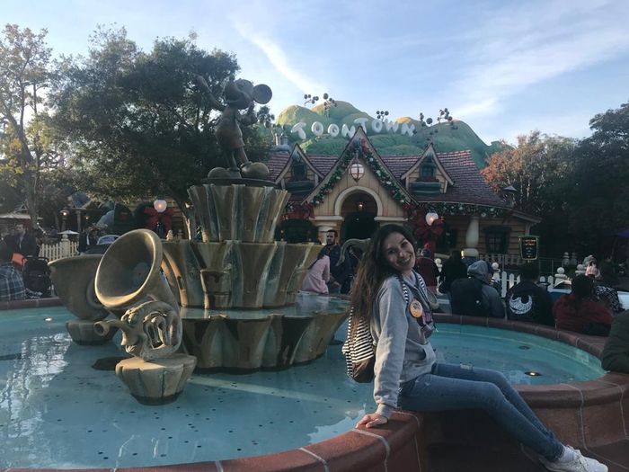 Mi primer aniversario festejándolo en Disneyland ✨ 14
