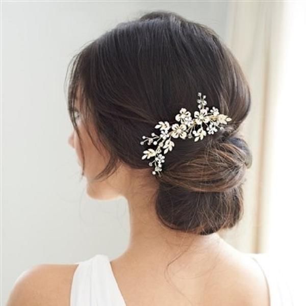 Peinados tipo recogido bajo para novia 👰🏻 15