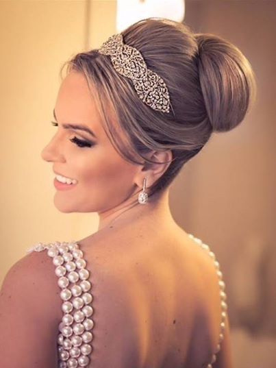 Peinados tipo recogido alto para novia 👰🏻 6