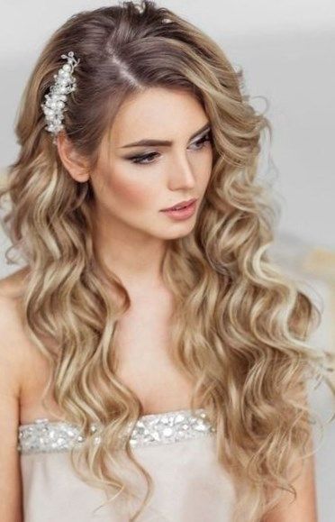 Peinados con cabello suelto para novia 👰🏻 9