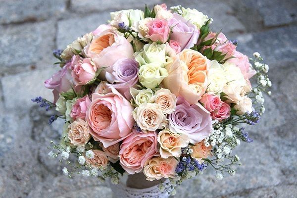 Ramos de novia con toques rosas 💐 18