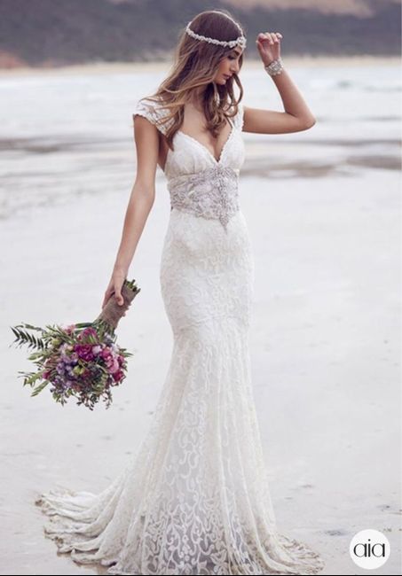 El vestido de novia ideal para una boda en la playa 20