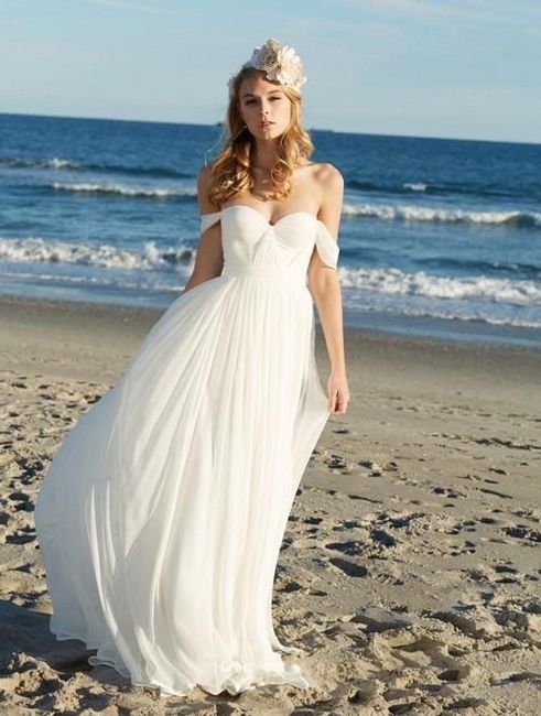 El vestido de novia ideal para una boda en la playa 24