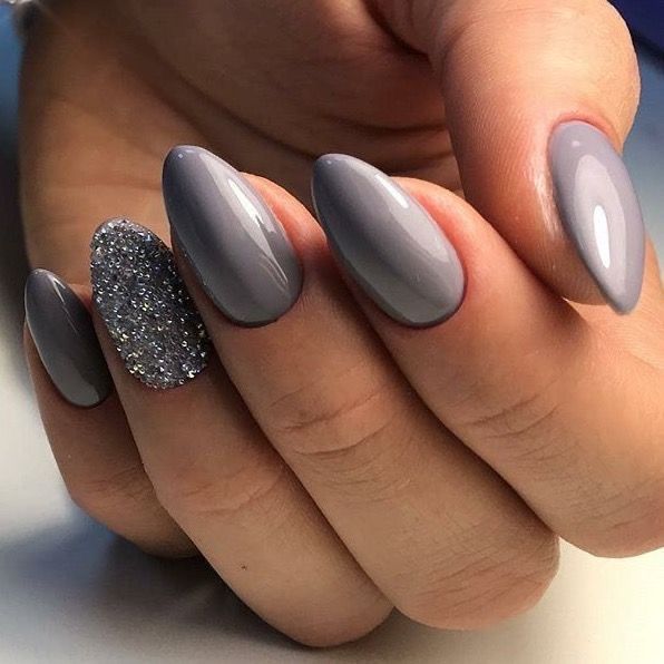 Colores: uñas en tono gris ✨ 14