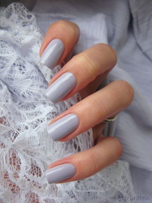 Colores: uñas en tono gris ✨ 18