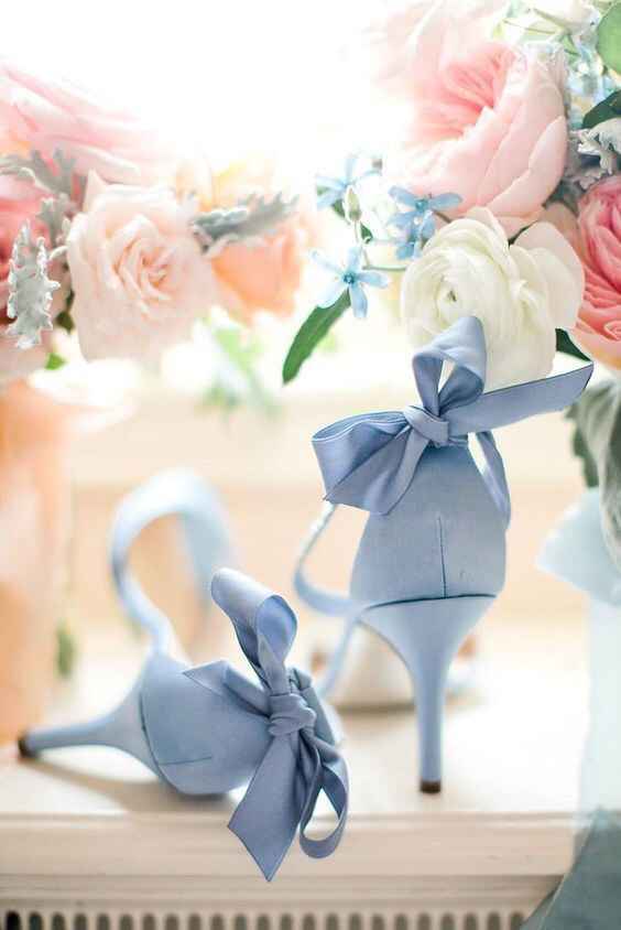 Baby blue en el calzado de la novia 💙 - 3