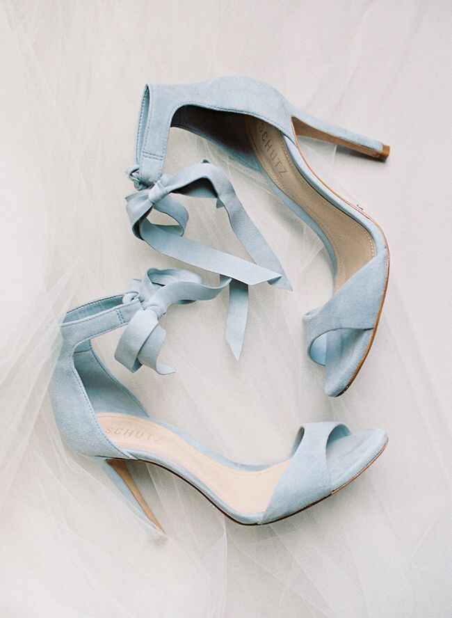 Baby blue en el calzado de la novia 💙 - 8