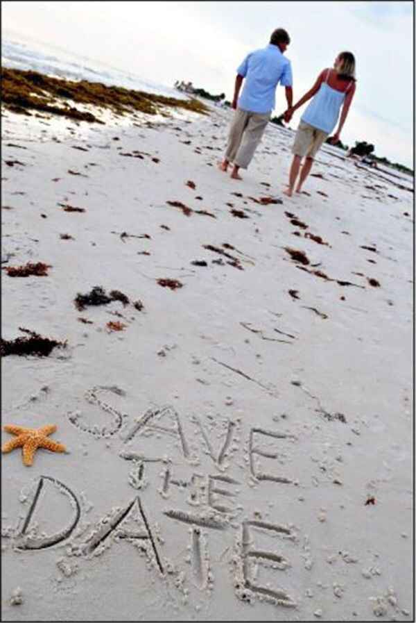 Outfits de playa para el save the date. - 7
