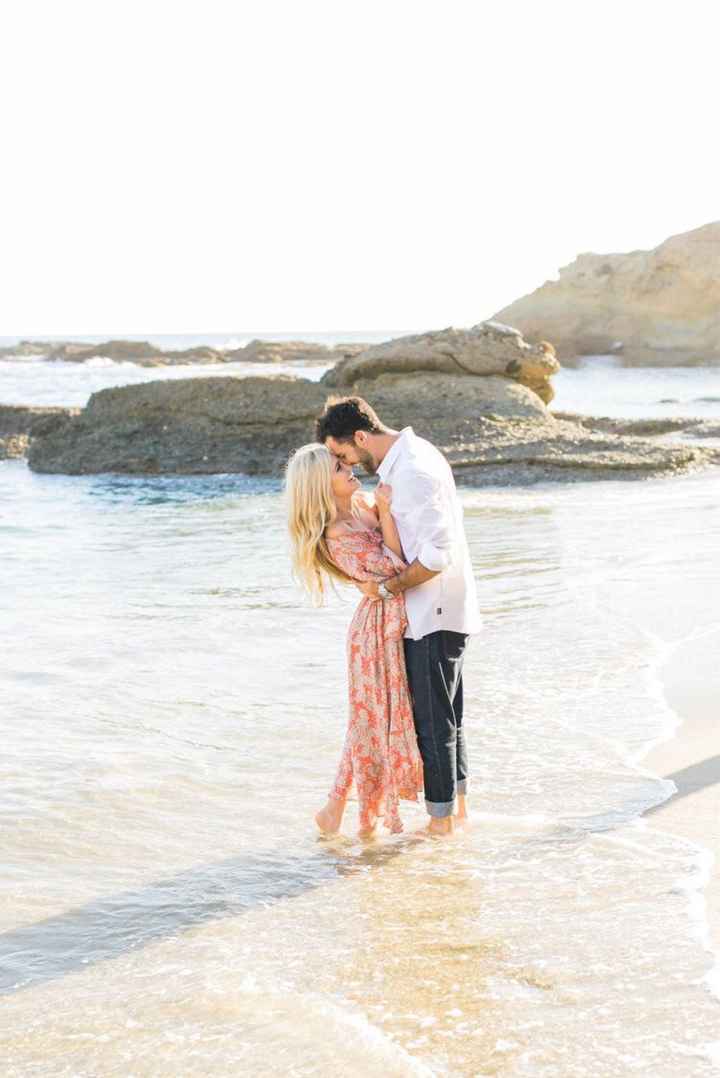 Outfits de playa para el save the date. - 18