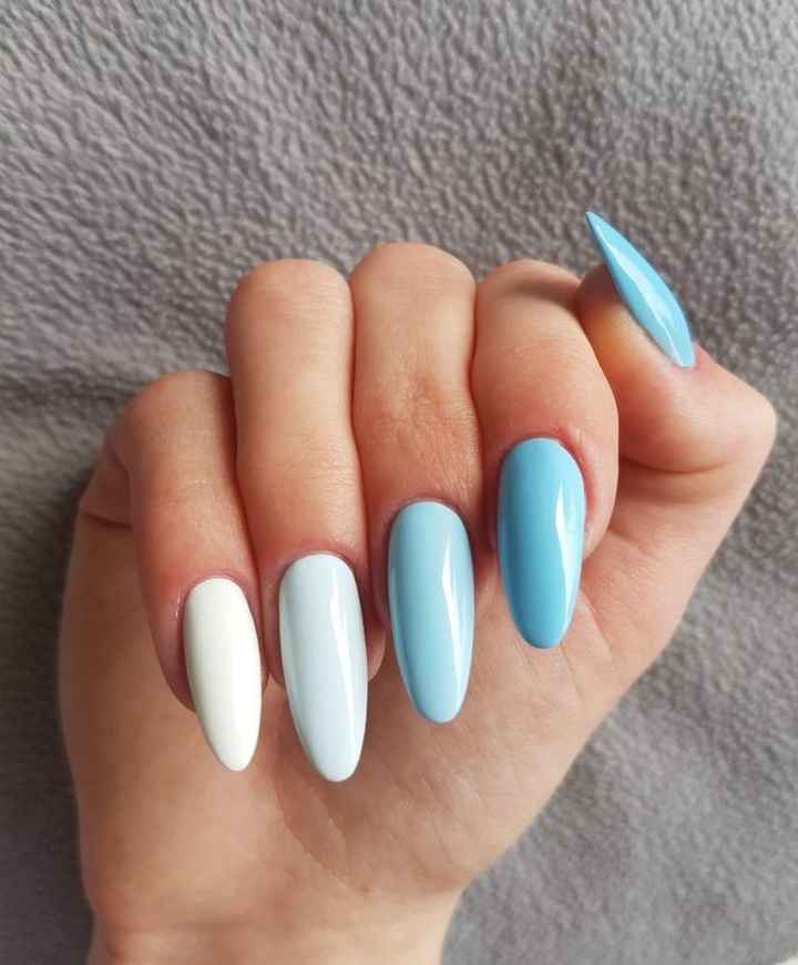 Manicura en tonos azules 💙💅🏻 - 12