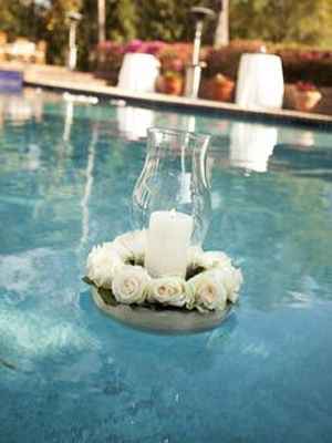 Como decorar la alberca de tu recepción - 12