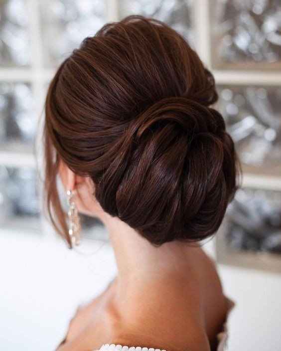 Peinados tipo recogido bajo para novia 👰🏻 - 7