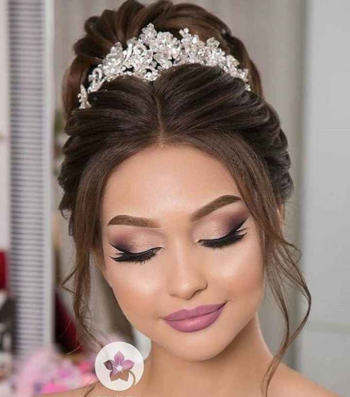 Peinados tipo recogido alto para novia 👰🏻 - 9