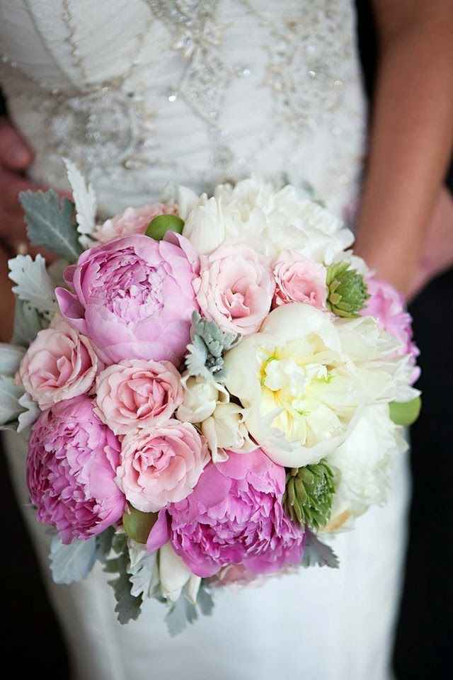 Ramos de novia con toques rosas 💐 - 23