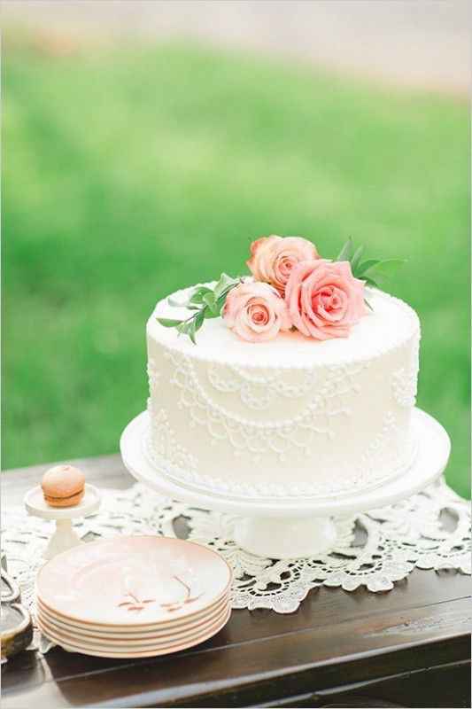 Pastel blanco + flores= Combinación infalible 👌🏼✨ - 9