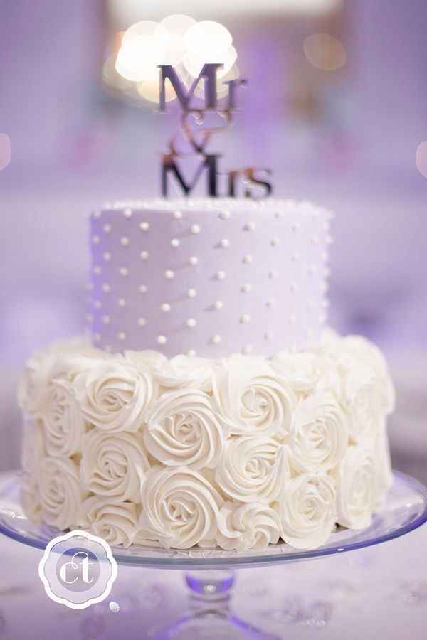 Pastel blanco + flores= Combinación infalible 👌🏼✨ - 22