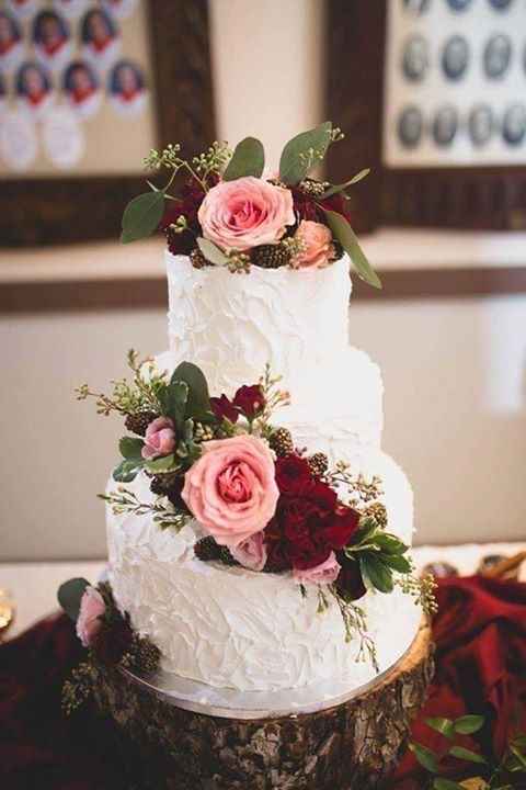 Pastel blanco + flores= Combinación infalible 👌🏼✨ - 27